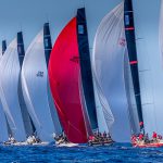 Azzurra se luce en el estreno de la Menorca 52 Super Series