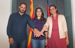 Cata Coll firma por el FC Barcelona