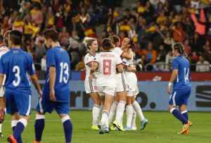 España gana a Azerbaiyán