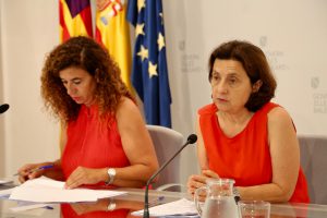 Consell de Govern, Fina Santiago y Pilar Costa