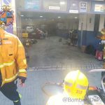 Sofocan un incendio en un taller mecánico de la calle Aragón