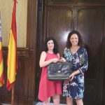 Catalina Cladera traspasa su cartera a las nuevas conselleras Isabel Castro y Rosario Sánchez