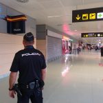 Detenidas tres personas en el aeropuerto de Ibiza por intentar viajar usando documentos falsificados