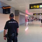 Detienen en el aeropuerto de Palma a un hombre buscado por estafar 65 millones de dólares