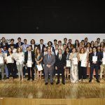'La Caixa' entrega 77 becas para realizar doctorados en España