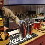 Fernando Calderón gana el primer Concurso de Coctelería 'Coca-Cola Signature Mixers'