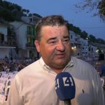 Unas dos mil personas asisten al concierto de Rubén Simeó en Cala Figuera