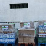 La cadena de supermercados BIP BIP entrega tres palets de productos para los más necesitados