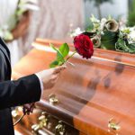 Prohibidos los velatorios y las ceremonias fúnebres para evitar el contagio