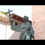 Los ataques a Juníper Serra llegan hasta Petra