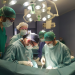 El Servicio de Cirugía de Juaneda Hospitales extrae con éxito un tumor hepático gigante