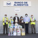 Bankia entrega 460 libros al Banco de Alimentos de Mallorca para familias con hijos en edad escolar