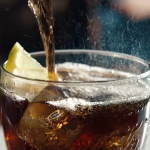 Coca-Cola invita a apreciar nuestros bares más que nunca