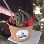 La heladería Gelacious trae a Mallorca el helado de carbón activado