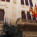 El Parlament de les Illes Balears insta al Gobierno a reconocer la unidad del catalán