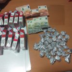 La Policía Nacional detiene a un hombre con 32 envoltorios de papel de aluminio llenos de marihuana