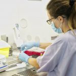 Dos migrantes llegados en patera a Mallorca dan positivo por COVID-19 en las pruebas PCR