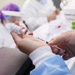 La EMA desaconseja administrar una sola dosis de la vacuna de AstraZeneca