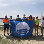 La playa del Port y la playa del Dolç vuelven a lucir la Bandera Azul