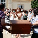 Armengol pide "perdón" a familias de víctimas del franquismo por "la tardanza de la democracia en la reparación"