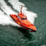 Salvamento Marítimo rescata a dos tripulantes de una moto acuática hundiéndose en Es Vedrà