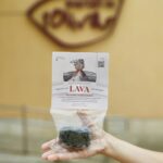 El Mercat de l'Olivar regala una muestra de lava solidaria a beneficio de los damnificados por el volcán de La Palma