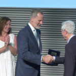 El Rey entrega el Premio Reino de España a la Trayectoria Empresarial a Gabriel Escarrer