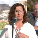 Armengol respeta la decisión de Oriol Lafau, pero defiende la postura del PSOE sobre la gestación subrogada