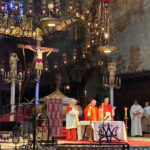 Multitudinaria celebración del Viernes Santo en La Seu