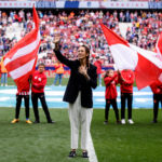 El Atlético de Madrid ofrece un emotivo homenaje a Virginia Torrecilla