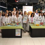 Los estudiantes de Nutrición ADEMA-UIB conciencian de la importancia de la vitamina C en colaboración con Eroski