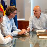 El Govern se compromete a saldar la deuda histórica de la comunidad con el Consell d'Eivissa