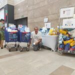 La recogida de donaciones de pienso animal organizada por FAN Mallorca obtiene una gran acogida por parte del público