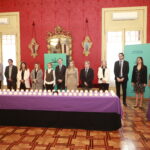 El Parlament conmemora el 25N con un encendido de velas en memoria de las víctimas de violencia de género