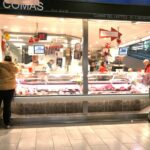 Mercados y supermercados venden los alimentos más caros del año a las puertas de la Navidad