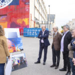 Vicent Marí visita el mural de Bloop Festival 2023 realizado en la central térmica de Ibiza