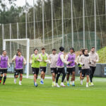 Rafa Benítez convoca a 23 jugadores para el partido frente al Mallorca