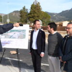 El Consell de Mallorca inaugura la rotonda de entrada de Alaró con el camí vell d’Orient
