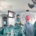 El abordaje robótico acelera la recuperación de los pacientes sometidos a una cirugía bariátrica