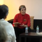 La poeta Elvira Perpinyà presenta en Palma su último libro ‘Di-versos’