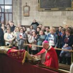 Centenares de fieles presencian el emotivo Davallament del Crist de la Sang en Palma