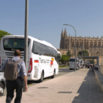 Abactur propone redistribuir los autobuses de excursiones para evitar aglomeraciones en el Moll Vell de Palma