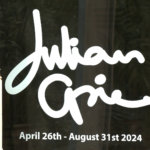Instalan en Palma 14 esculturas del artista visual británico Julian Opie