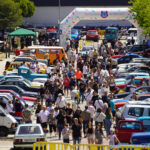 Miles de personas llenan Sant Marçal en una nueva edición de la fira Motor Retro Marratxí
