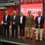 Eroski pone en marcha el primer robot distribuidor en su centro logístico de Son Morro