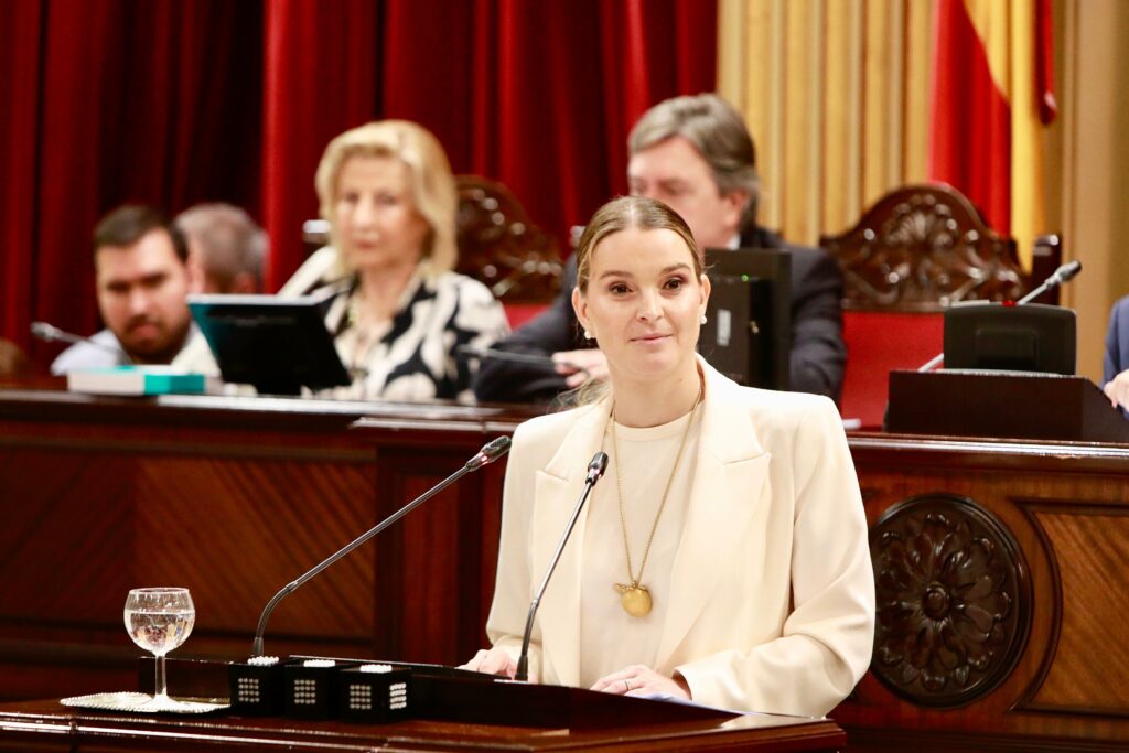 Marga Prohens, pleno parlament