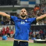 Vedat Muriqi marca dos goles y se lesiona con Kosovo