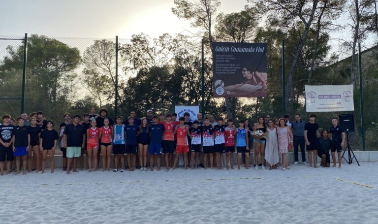 Sentido homenaje a Guillem Comamala en el Club Voleibol Pòrtol