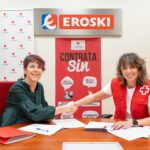 Eroski y Cruz Roja firman un convenio de colaboración para promover la inserción laboral de mujeres víctimas de violencia de género