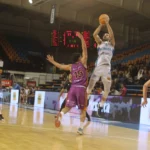 El Palmer Basket Mallorca logra la victoria frente al Hestia Menorca en la Copa de España